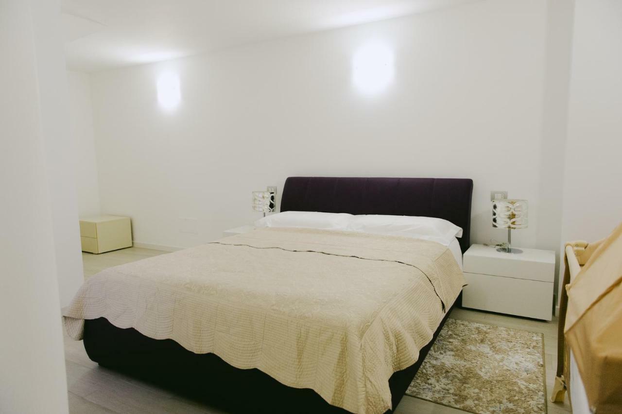 Sweet dream deluxe apartment Sirmione Exterior foto